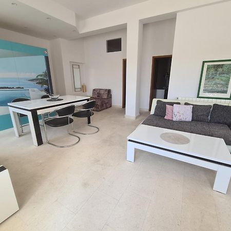 Bridge And Beach Apartments Τρογκίρ Εξωτερικό φωτογραφία