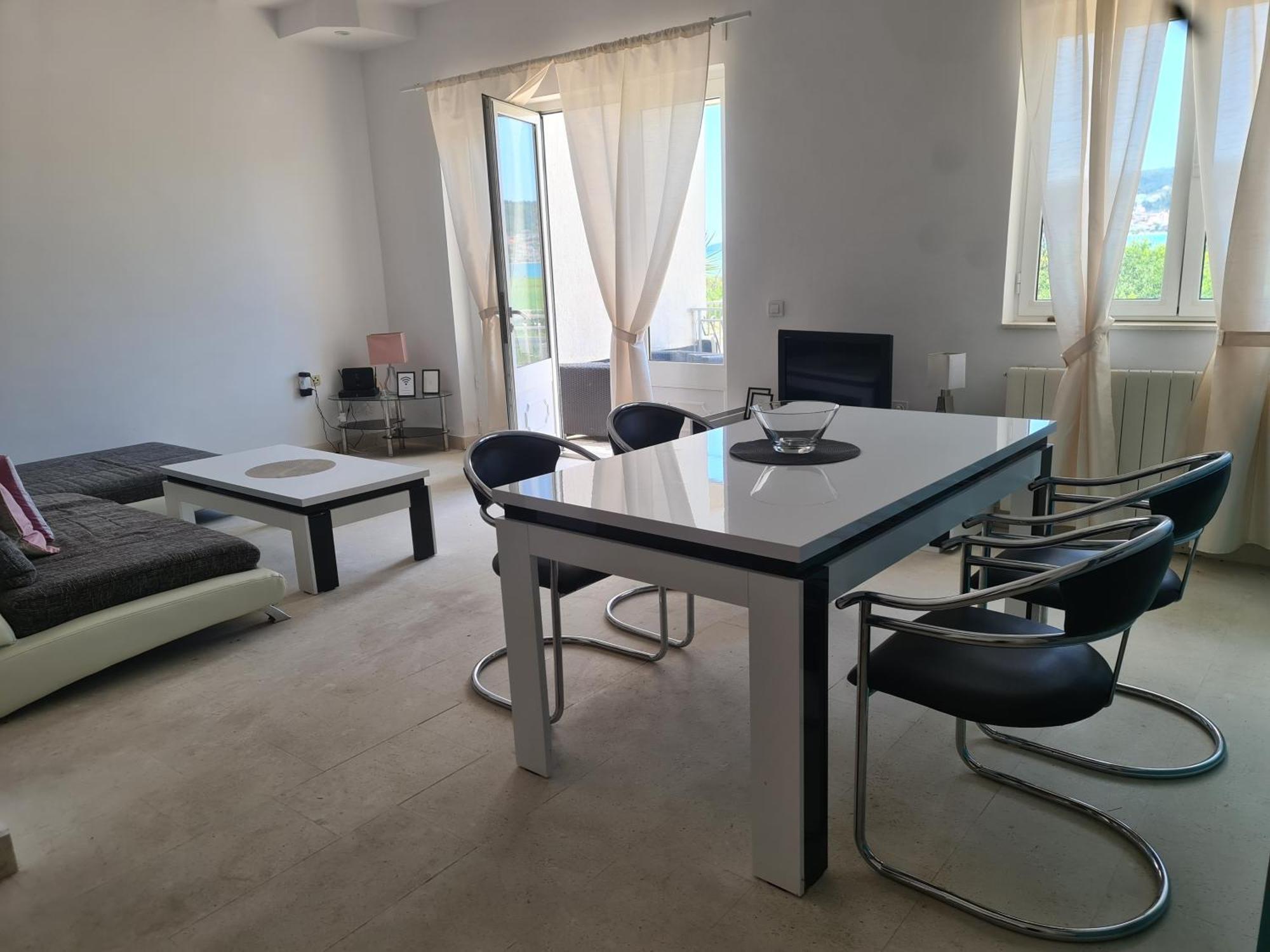 Bridge And Beach Apartments Τρογκίρ Εξωτερικό φωτογραφία