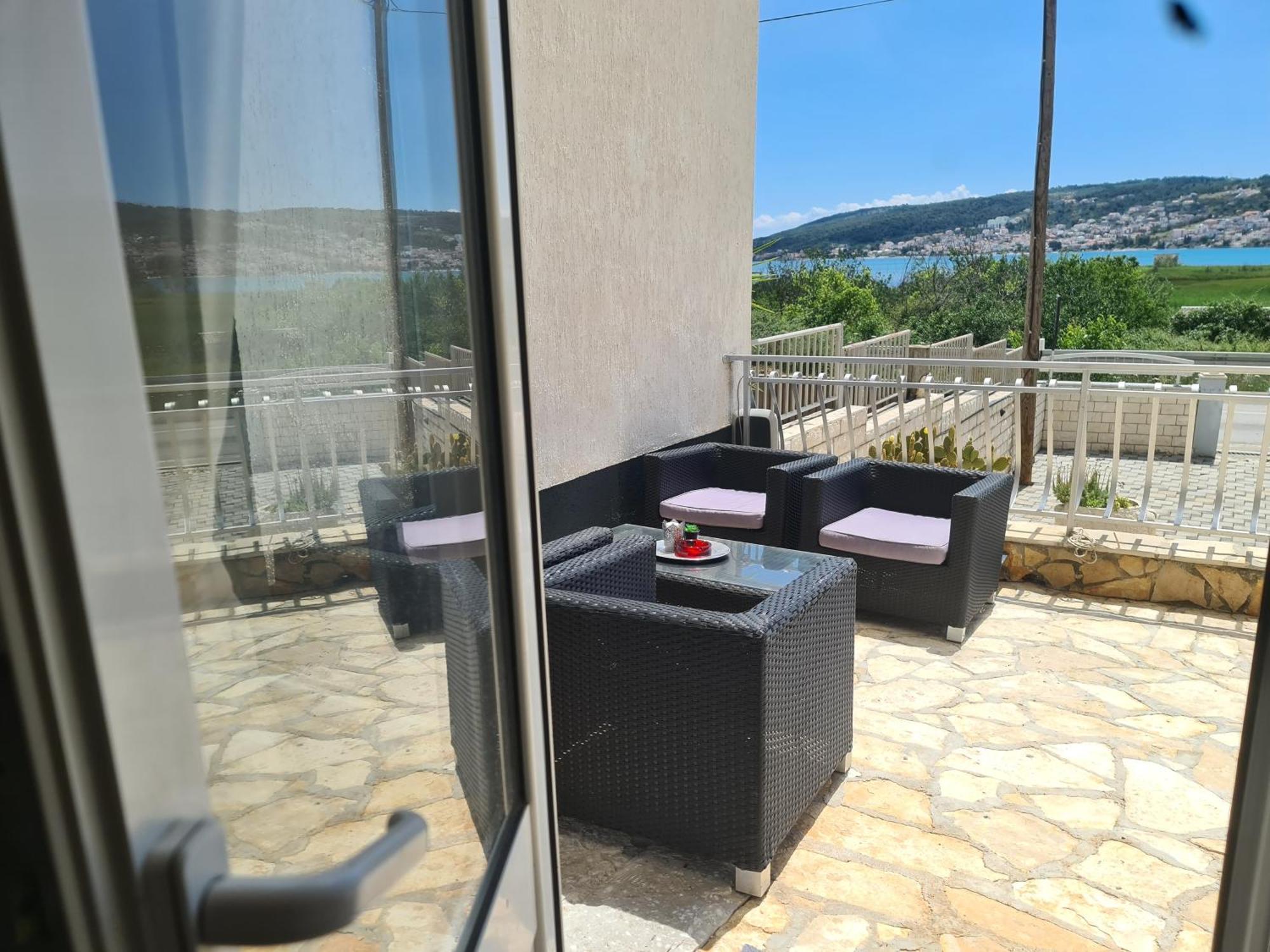 Bridge And Beach Apartments Τρογκίρ Εξωτερικό φωτογραφία