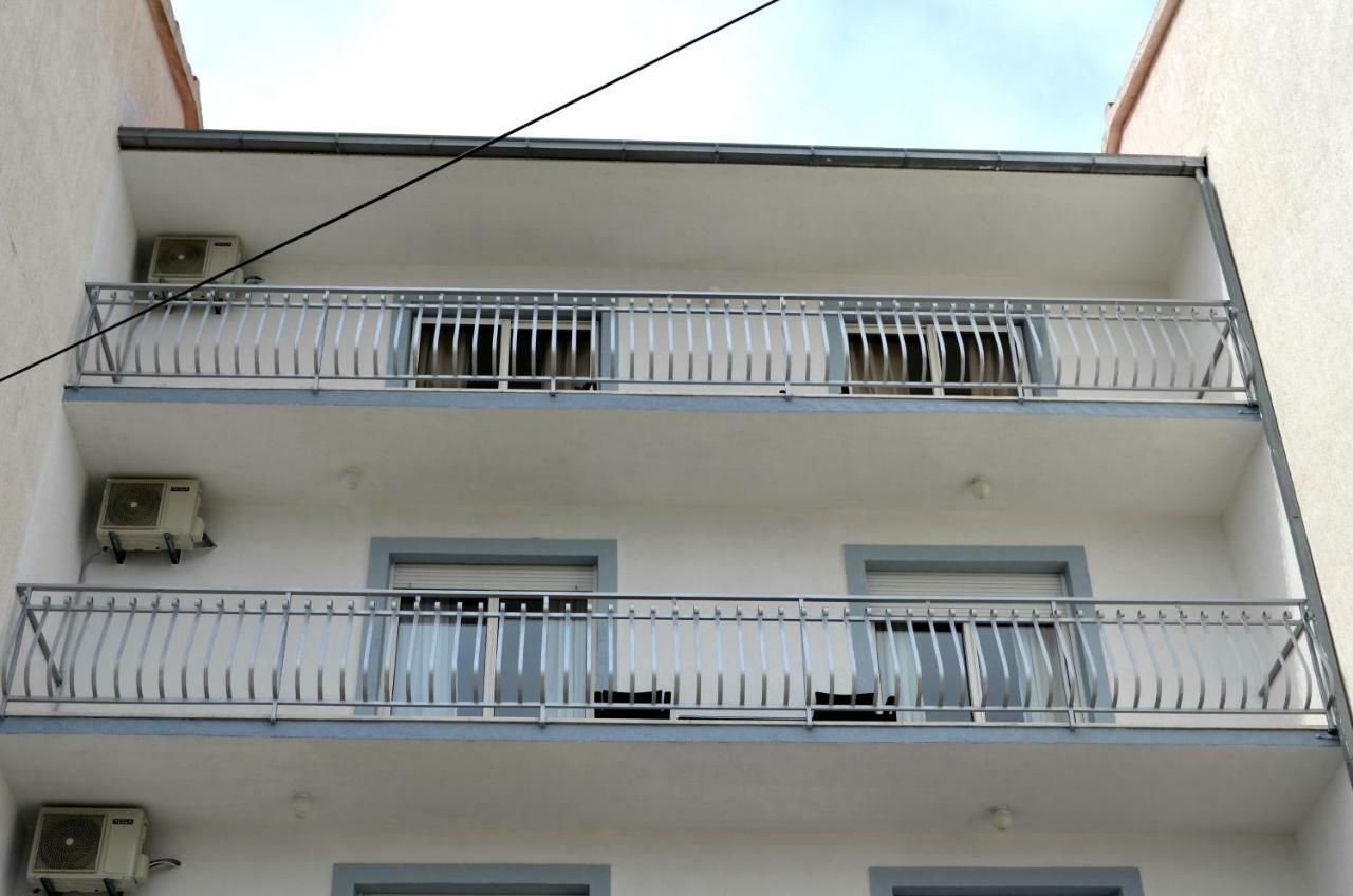 Bridge And Beach Apartments Τρογκίρ Εξωτερικό φωτογραφία