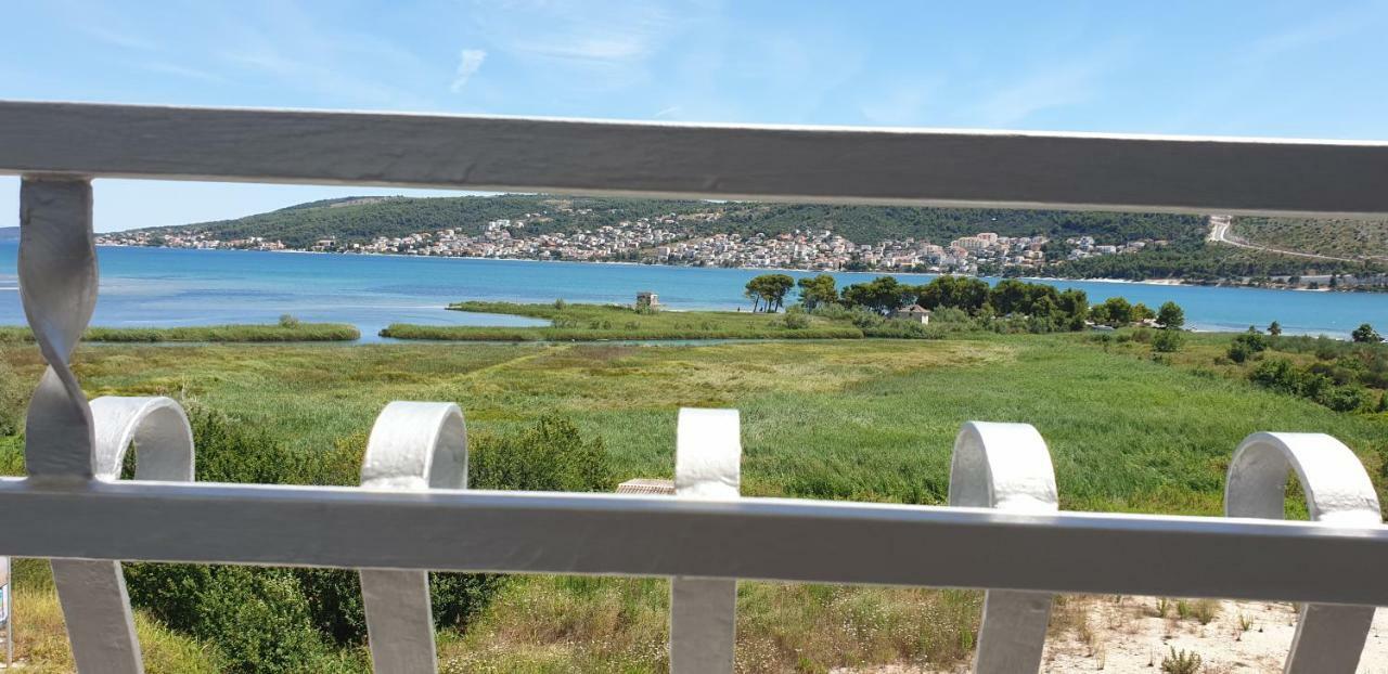 Bridge And Beach Apartments Τρογκίρ Εξωτερικό φωτογραφία