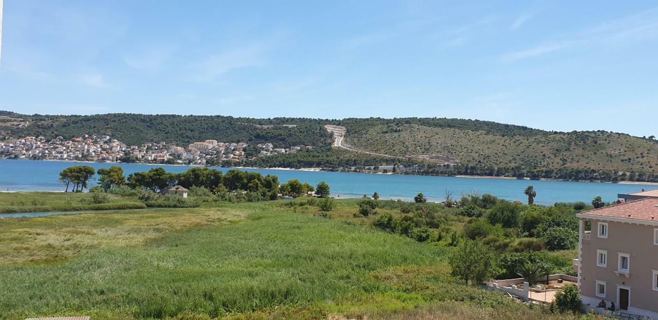 Bridge And Beach Apartments Τρογκίρ Εξωτερικό φωτογραφία